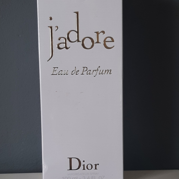 Dior Women Perfume - Picture 5 of 6